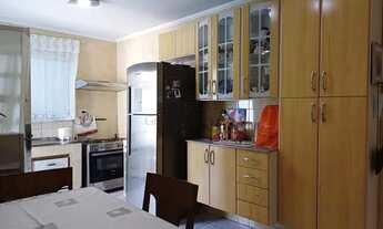 Imagem 3: Oportunidade - Casa Conjunto Residencial Trinta e Um de Março - 3 Dormitórios - 150m²