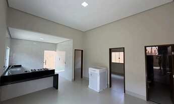 Imagem 4: Casa para Venda em Montes Claros, Independência, 3 dormitórios, 1 suíte, 2 banheiros, 1 va