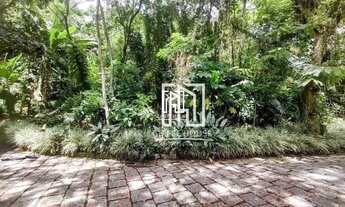 Imagem 2: TERRENO COM 3700 m² À VENDA EM CONDOMÍNIO FECHADO NO ITANHANGÁ, COM VISTA PARA A PEDRA DA