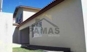 Imagem 4: Excelente casa terrea em bairro de alto padrão, amplos espaços, grande lote com quintal gr