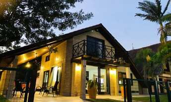 Imagem: Linda Casa no Condomínio Vila Suiça Balneário