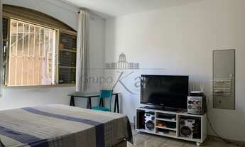 Imagem 3: Sobrado para venda tem 550 metros quadrados com 6 quartos