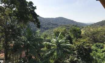 Imagem 4: Casa de condomínio para aluguel tem 240 metros quadrados com 3 quartos