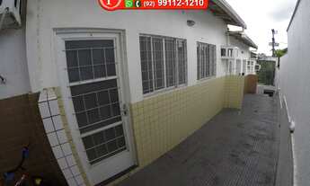 Imagem 5: Casa Térrea de 2 Quartos no Parque Dez - Próximo do Supermercados Baratão da Carne