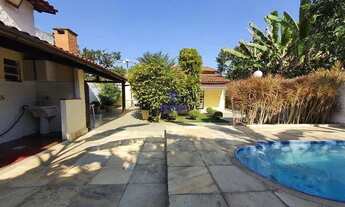 Imagem 3: Linda residência linear de 3 qaurtos com suíte ao lado do trevo de Maria Paula!