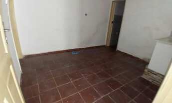 Imagem 4: Casa de 1 dormitório com vaga de garagem !