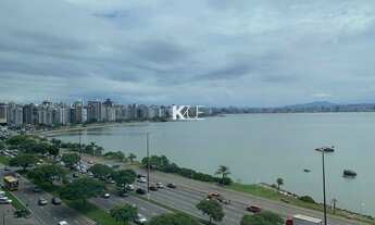 Imagem 2: Apartamento para venda tem 226 metros quadrados com 4 quartos em Agronômica - Florianópoli