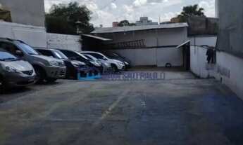 Imagem 2: Terreno pronto para construir