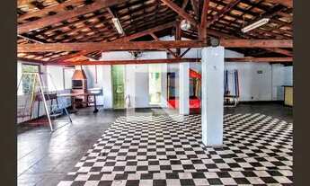 Imagem 2: Casa à Venda - Santa Efigênia, 4 Quartos, 290 m2