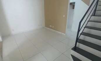 Imagem 2: Casa Duplex - Sala Ampla - Escritório - 2 Quartos - Varanda - 2 Banheiros - 1 Vaga Carro