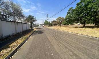 Imagem 2: Lote da 205 sul bem localizado