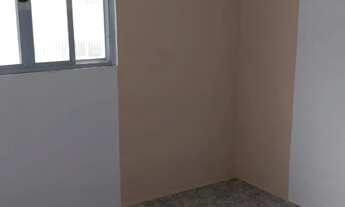 Imagem 2: Kitnet em Olinda, com garagem, próximo ao túnel, farto comércio, ônibus,a porta