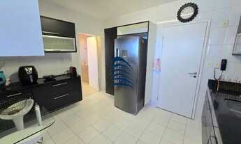 Imagem 5: Pituba Ville ? PORTEIRA FECHADA! Apartamento totalmente reformado à venda no Pituba Ville