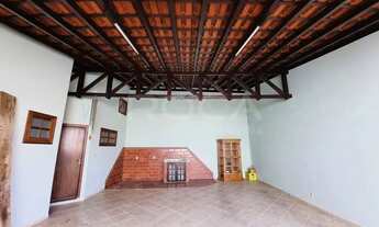 Imagem 5: Casa de alto padrão com 3 dormitórios e 6 garagens no CENTRO de São Carlos