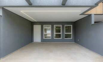 Imagem 2: Casa triplex a venda na rua 620 em Balneário Camboriú