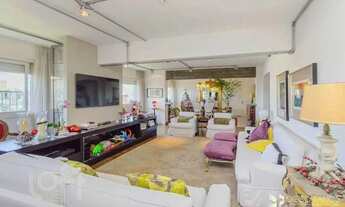 Imagem 2: Imóvel para venda tem 248 metros quadrados com 3 quartos em Independência - Porto Alegre