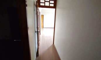 Imagem 3: APARTAMENTO DE 03 QUARTOS, VARANDA E 02 VAGAS PARALELAS!