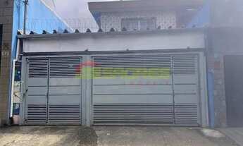 Imagem: Sobrado com 2 Quartos, 196m²