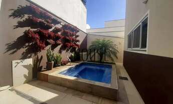 Imagem: Casa à venda em condomínio fechado em