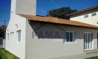 Imagem 6: Excelente casa terrea em bairro de alto padrão, amplos espaços, grande lote com quintal gr