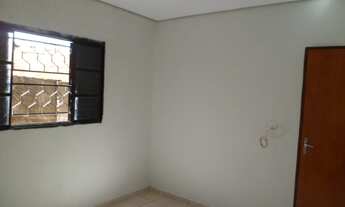 Imagem 3: Alugo casa pequena de fundo com 2 comodos e 1 banheiro