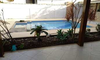 Imagem 5: Maravilhosa casa com terreno inteiro, 3 qts (suite), área gourmet coberta, piscina ampla