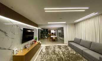 Imagem 3: Casa Jardins Lisboa, sobrado belíssimo de esquina