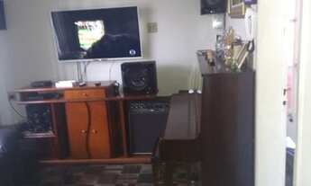 Imagem 2: Casa para venda possui 258 metros quadrados com 3 quartos em Concórdia - Belo Horizonte