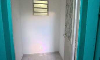 Imagem 5: LINDA CASINHA (QUINTAL C/+03 CS) - 40 m2 - COM 01 QUARTO - 01 COZ - PQ TIETÊ - SP