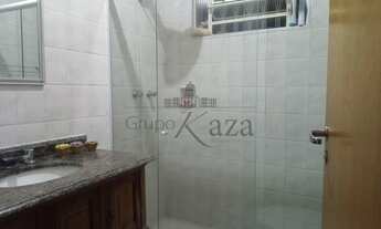 Imagem 4: Casa para venda com 210 metros quadrados com 3 quartos