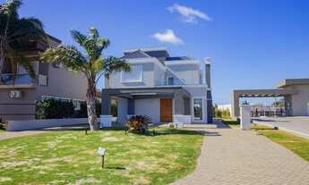 Imagem 2: Casa de condomínio térrea para venda possui 160 metros quadrados com 4 quartos