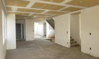 Imagem: SOBRADO NOVO A VENDA NO RESERVA DA ERMIDA