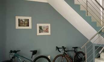 Imagem 2: Casa Duplex dispõe de 200m², 2 quartos sendo 1 suíte e 2 vagas SOLTAS em Fátima - Belém