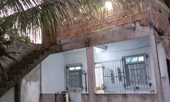 Imagem 4: Casa com garagem e quintal