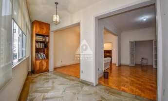 Imagem 4: Em Copacabana: Apartamento em excelente estado, com 180 m², sala ampla, 4 quartos sendo 1