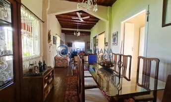 Imagem 5: Casa de fazenda no centro da cidade