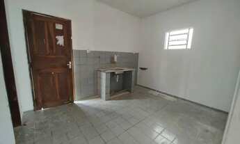 Imagem 2: Casa para venda tem 70 metros quadrados com 1 quarto em Campinas de Pirajá - Salvador - BA