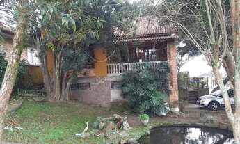 Imagem 3: Casa Sobrado 3 pavimentos com lago natural
