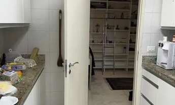 Imagem 3: OPORTUNIDADE DE VENDA OU ALUGUEL NA AV. ATLÂNTICA DE FRENTE PRO MAR !!! APT 4 QUARTOS COM