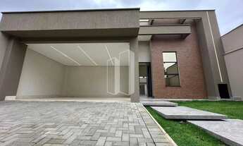 Imagem: Casa 3 Suítes, 4 Vagas e com 204M² - Setor