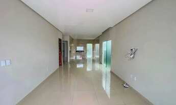 Imagem 2: Casa a venda no Condomínio Jardins da Serra, Plana com 3 Quartos