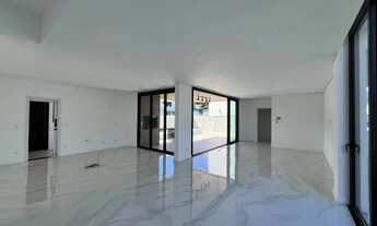 Imagem 4: Casa para Venda em Florianópolis, Rio Tavares, 3 dormitórios, 3 suítes, 5 banheiros, 4 vag