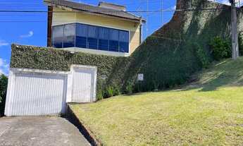 Imagem: Sobrado Tríplex 283m², 04 quartos, Bairro