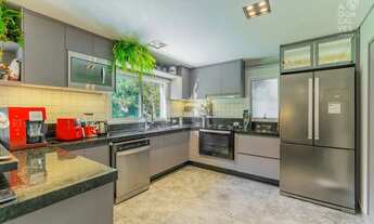 Imagem: Casa em Condomínio, 04 Quartos, 02 Vagas