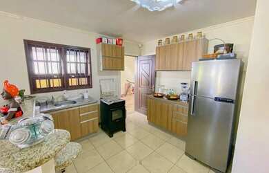 Imagem 11: Casa Linda, ótima localização, Mobiliada à venda em Atlantida Sul - com 130m² -R$ 648.000