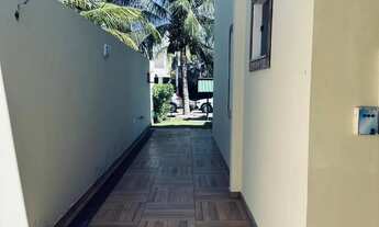 Imagem 3: 5 SUÍTES MAIS GABINETE - COND. FECHADO - PRÓXIMO A PRAIA - CAMPO DE FUTEBOL E DE VÔLEI