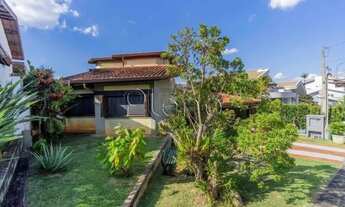 Imagem 2: Sobrado à venda em Valinhos, Santa Cruz, com 3 quartos, com 240 m²