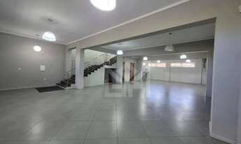 Imagem 2: Loja ampla e moderna com excelente área no Alphaville Comercial