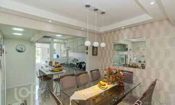 Imagem 3: Apartamento à venda em Petrópolis com 117 m², 3 quartos, 1 suíte, 2 vagas