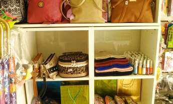 Imagem 6: Loja de maquiagem e variedades, 15 mil